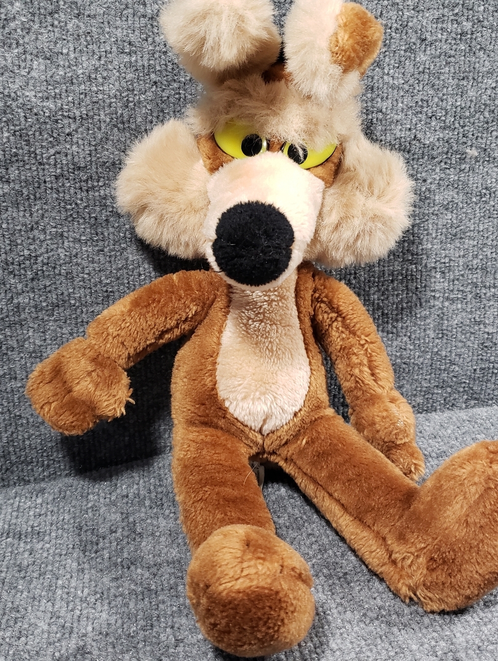 Vintage Wile E Coyote Plush Toy 1971 Warner Bros Mighty Star Stuffed Animal 19"